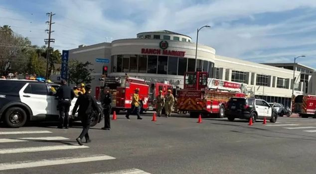 В Лос-Анджелесе, США, легковой автомобиль врезался в магазин: 3 погибших, 6 раненых.