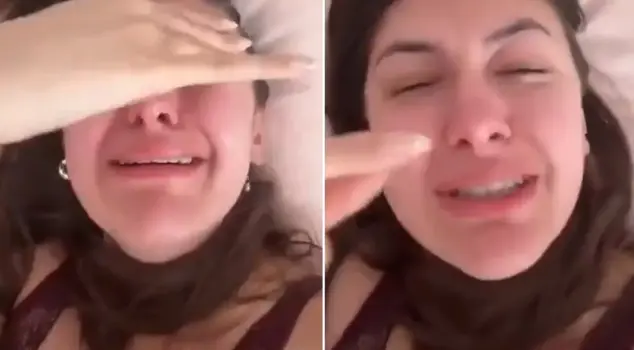 احتجاج الشابة على التأشيرات قسم وسائل التواصل الاجتماعي إلى قسمين