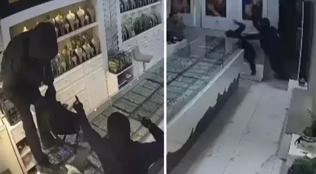 Они ограбили магазин в масках, избили сотрудника и сбежали с 1 килограммом золота.