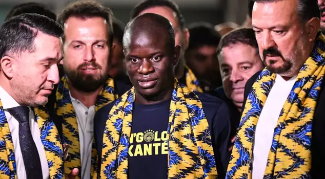 What have you done, Kante! Even before stepping onto the field, people are praising what you've done.