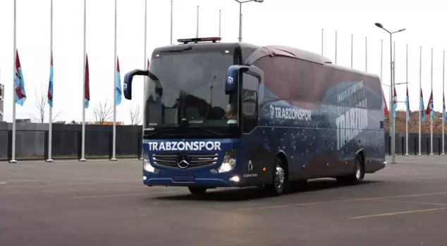 Stone attack on Trabzonspor team bus in Samsun: The safety of our athletes is under threat.