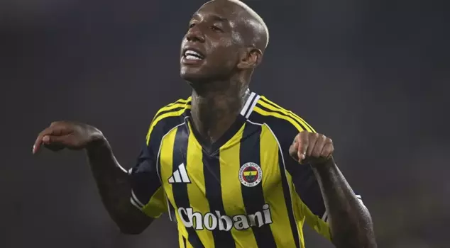 Fenerbahçe extended Anderson Talisca's contract.