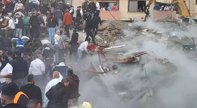 An old building collapsed in Tripoli, northern Lebanon: 6 dead, 7 injured.