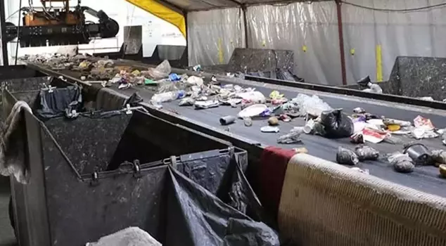 A newborn baby corpse was found on the waste sorting conveyor.