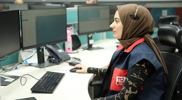 Those who wanted to prepare a bridal gift and those who couldn't open a jar lid both called 112.