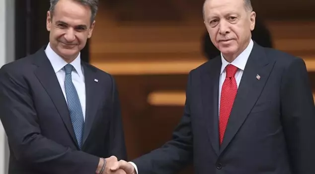 Mitsotakis' Turkey visit with 10 ministers.