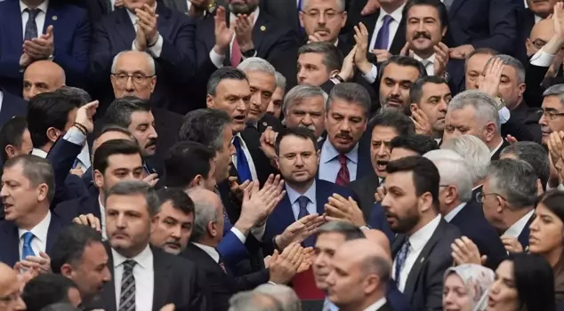 Minister Akın Gürlek's first statement after the oath: We swore in the presence of the national will.