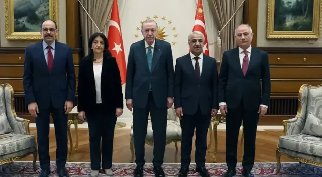 First photo from the meeting between President Erdoğan and the DEM delegation.
