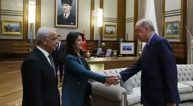 Terror-Free Turkey Summit at the Presidential Complex! Erdoğan received the DEM Party delegation.