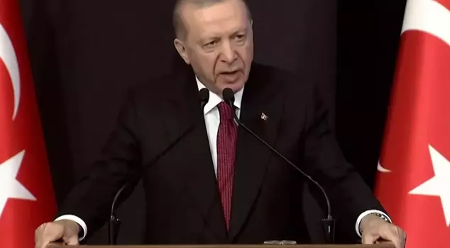 Драка с кулаками в парламенте очень разозлила президента Эрдогана! Он громко высказался с трибуны.