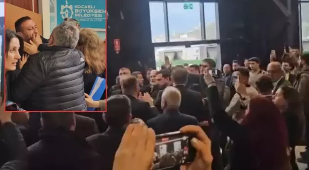 На заседании парламента кулаки говорили, ругательства летали в воздухе.