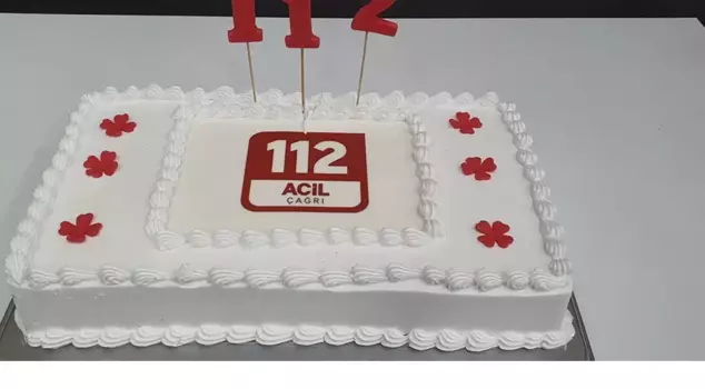 Order a cake for Emergency Services 112! The staff is fed up.