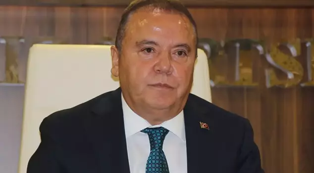 Muhittin Böcek's health condition is at a critical threshold! His respiration has stopped, and his oxygen level is dropping.