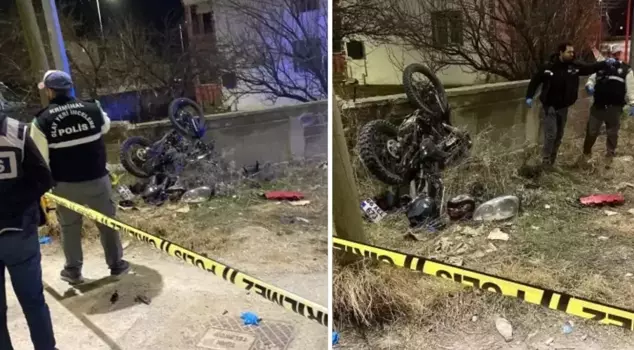 The motorcycle collided head-on with the car! The toll is severe.