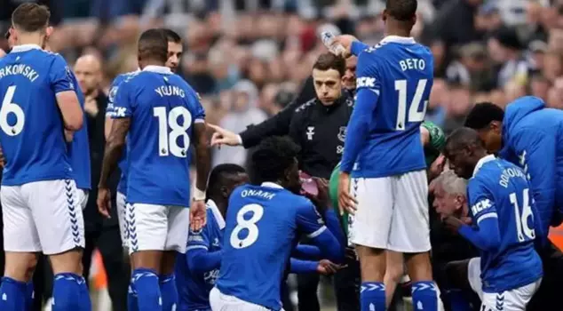 Players in the Premier League will be allowed to break their fast.