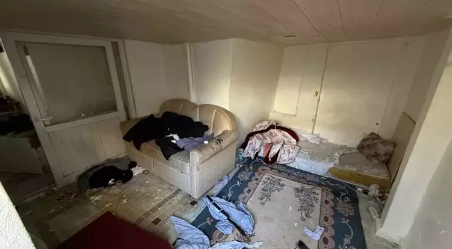 The lighter gas they inhaled at home exploded: 7 injured.