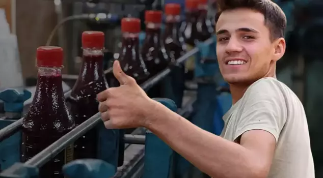 Terrible death at the turnip juice factory! A young worker caught in a machine lost his life.