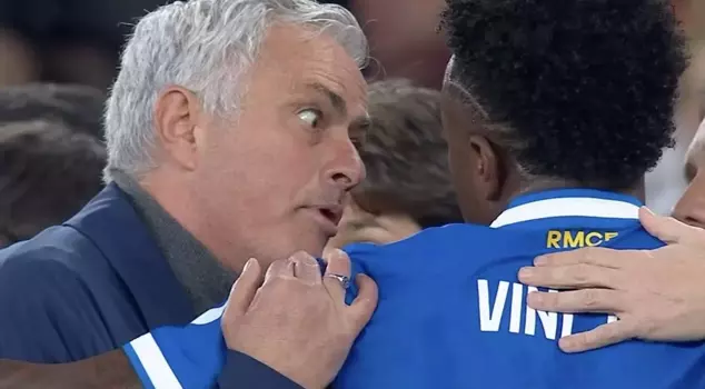 حدث في دوري أبطال أوروبا! بعد تسجيله الهدف، تعرض للعنصرية وغادر الملعب.