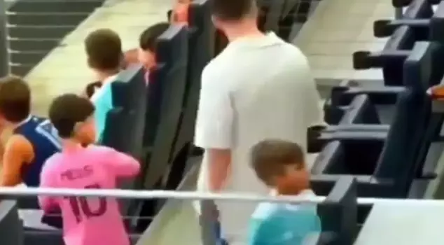 When he passed by without greeting Messi, his mother intervened.