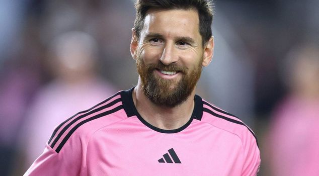 The privileges offered to Messi, who is believed not to earn as much as Ronaldo, are explosive.