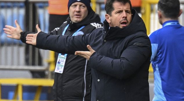 Kasımpaşa, under the management of Emre Belözoğlu, is heavily wounded at home.