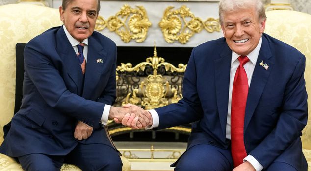 رئيس وزراء باكستان شريف: قتل خامنئي يتعارض مع القانون الدولي
