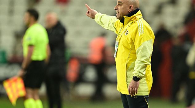 زكي مراد غولي: سبب تأخير التغييرات كان ناتجًا عن التواصل مع المعلم.