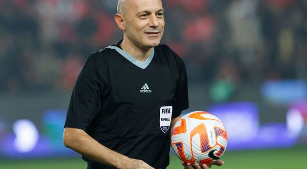 Former referee Cüneyt Çakır is stranded in Dubai.