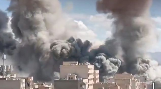 Tehran, the place of judgment! Israel attacked, smoke covered the sky.
