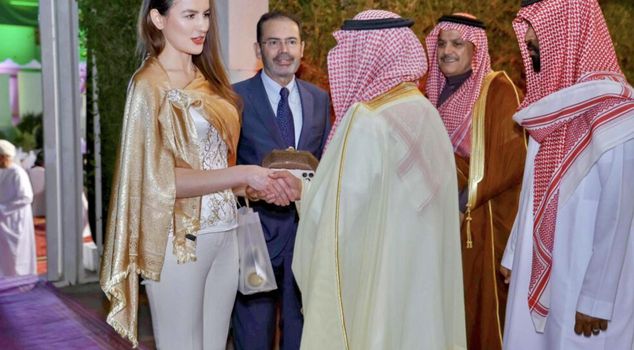 The ambassador's choice of outfit for iftar became a topic of discussion.