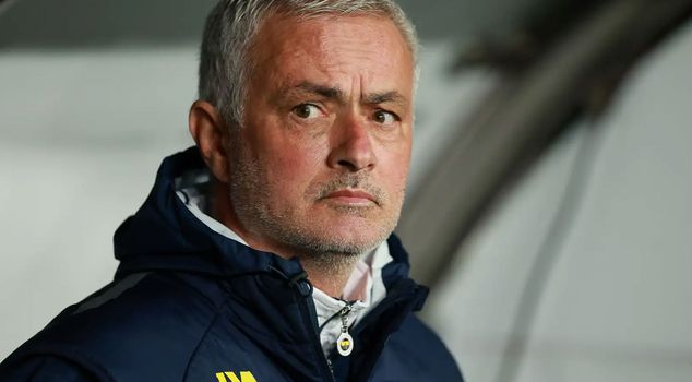 Fenerbahçe faces Mourinho.