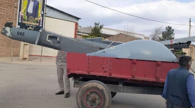 The Israeli drone shot down in Iran was displayed by being transported street by street with a tractor.