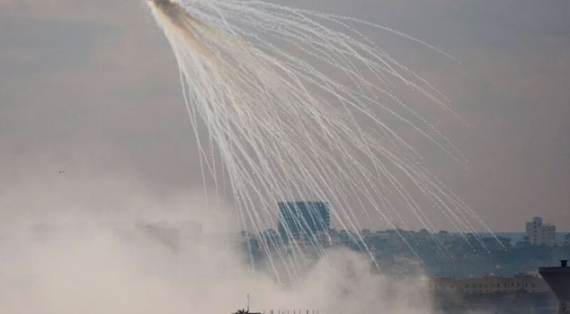 White phosphorus attack from Israel to southern Lebanon
