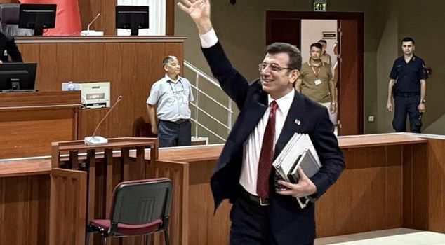 Первое заседание по делу о коррупции в ИББ снова началось.