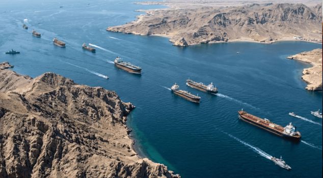 إيران: يمكن للدول التي طردت سفراء إسرائيل والولايات المتحدة أن تمر عبر مضيق هرمز.