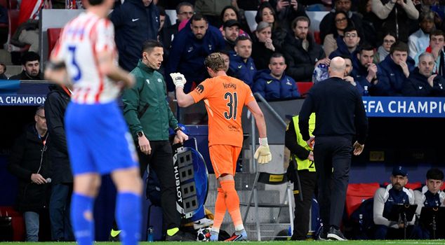 A four-word message from the goalkeeper who was taken out crying.
