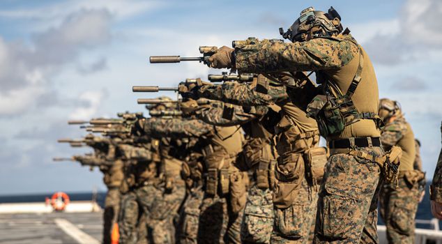 The USA is preparing for ground warfare step by step! The number of soldiers has increased, and warships are coming.