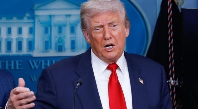 ترامب: ضربنا الأهداف العسكرية لإيران في جزيرة هارك.