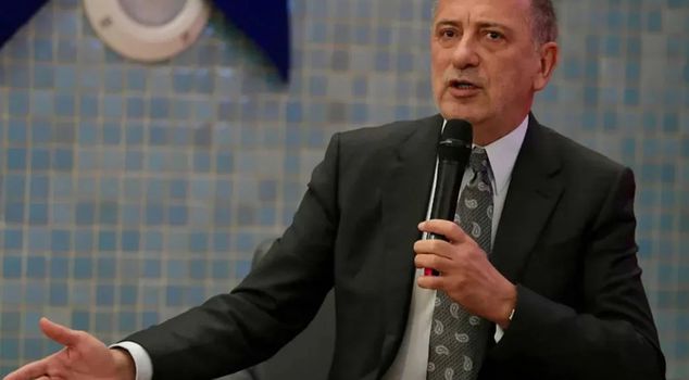 فاتح التايلي، خضع لعملية جراحية في الدماغ.