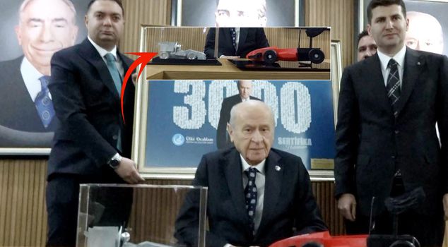 بهجلي، أعطى أسماء لسيارات السباق التي طورتها مراكز الثقافة الوطنية.
