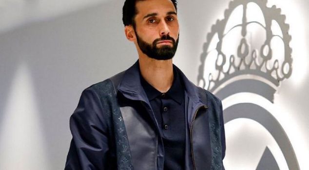 Arbeloa's jacket became an event.
