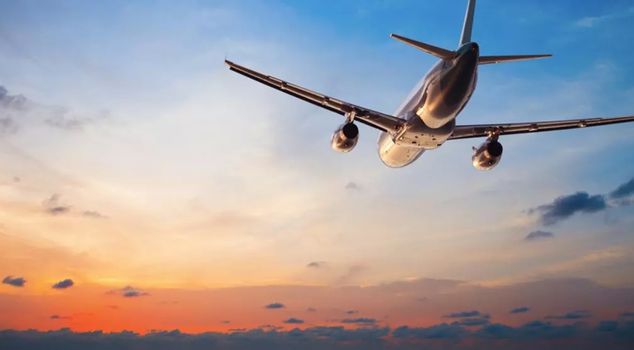 عالق في المطار مئات الإسرائيليين الذين تم تعليق رحلاتهم في الأردن