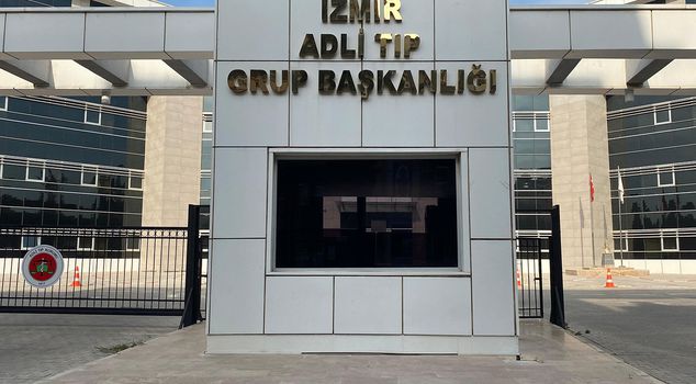 A baby corpse was found among the rocks in Izmir.