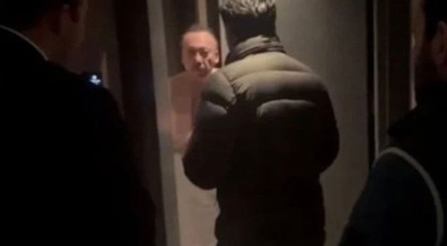 Арестованный мэр Ушакa Озкан Ялым отстранен от должности.