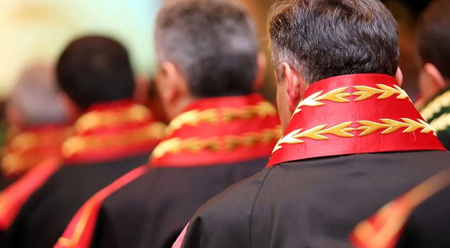 The HSK decree has been published: The duty locations of 11 judges and prosecutors have been changed.