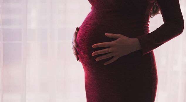 تمت الموافقة على التعديل، حيث سيتم رفع إجازة الأمومة للنساء إلى 24 أسبوعًا.
