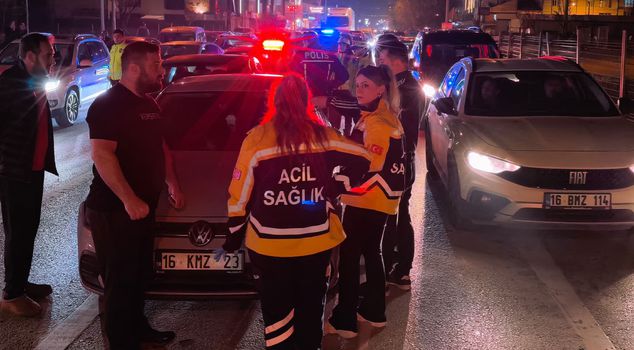 أولاً، وقعوا في حادث، ثم أحدثوا فوضى.