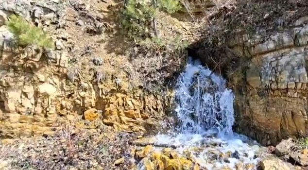 The water source that dried up in the earthquake has started to flow again.
