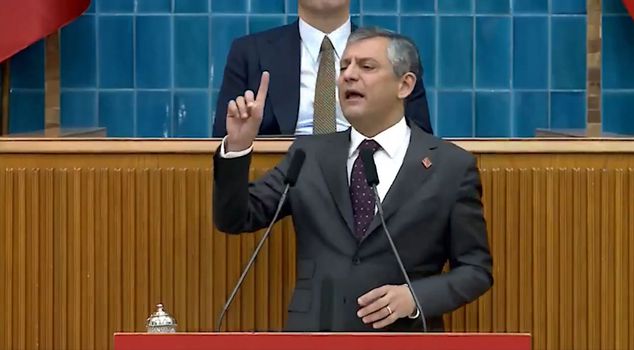 هل تخلت عن إمام أوغلو؟ استراحة مميزة من أوزيل إلى مجموعة الحزب.