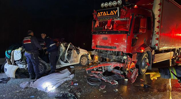 Terrible accident on the Isparta-Antalya highway: 1 dead, 5 injured.